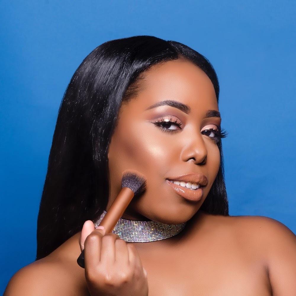 Meet your Posher, Elle